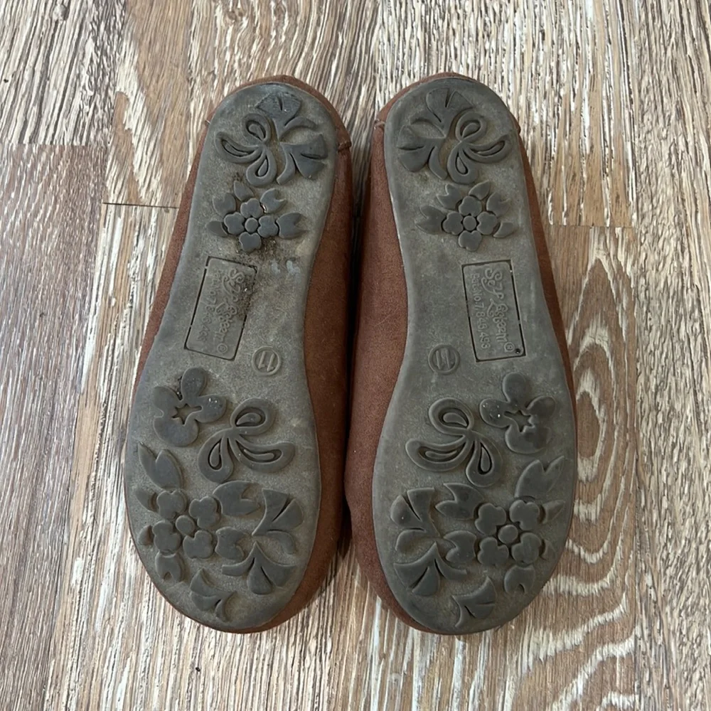 Self Esteem Girls brown suede moccasins slip ons size 11
